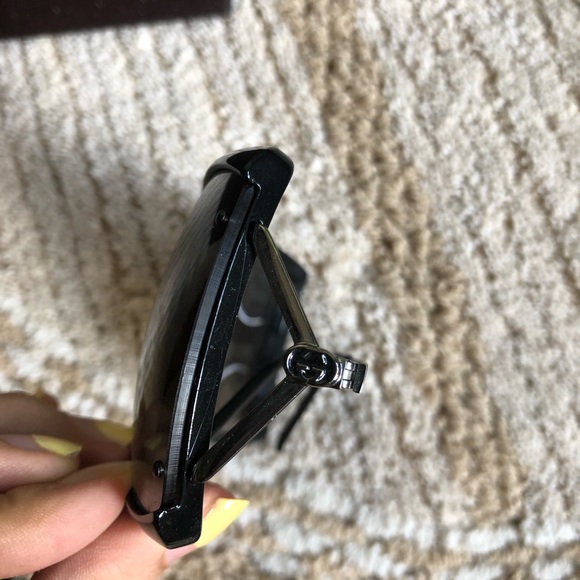 Gucci Sunglasses - Picture 4 of 8